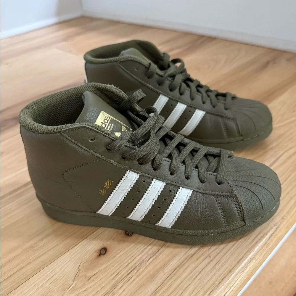 adidas Olive Green and White Sneakers - Picture 2 of 4